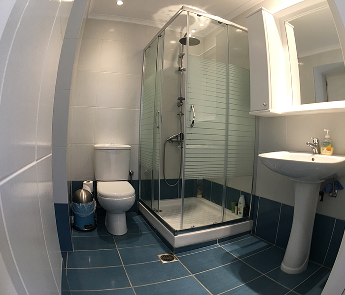 En-suite shower room